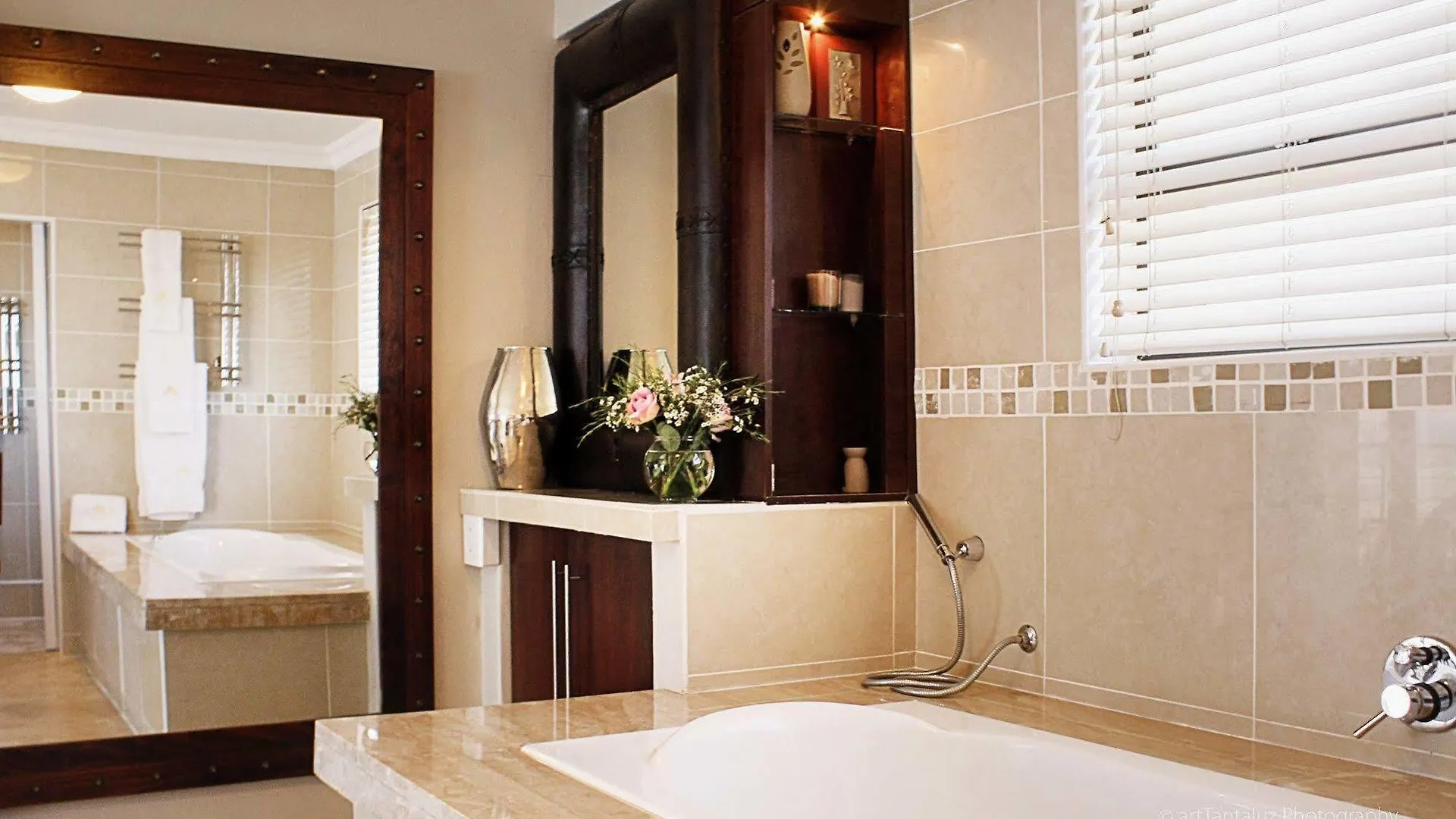 Ξενοδοχείο The Gregorian On Sea Guest House Κέιπ Τάουν